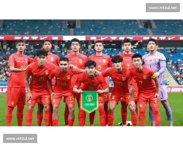 中国队迎战科威特，关键对决背后的战术布局与球员表现解析